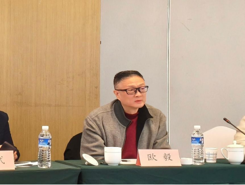 學(xué)會(huì)參訪協(xié)會(huì)、研究院、企業(yè)，共探合作發(fā)展新路徑