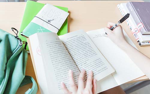 天水自考本科文憑能評(píng)職稱嗎？