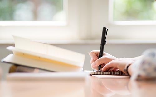 自考本科在哪里能報名？