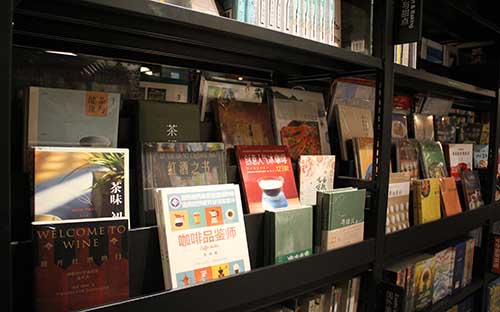 自考商務本科考什么？好考嗎？