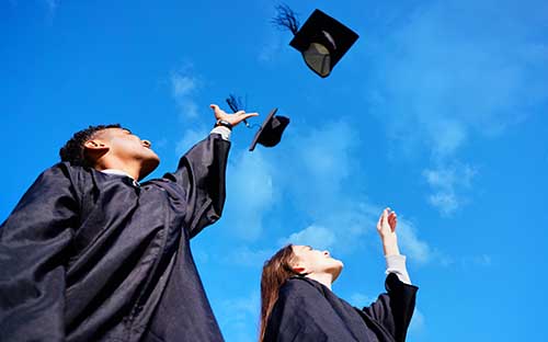 自考是什么學(xué)歷形式？可否同時(shí)報(bào)考兩個(gè)專業(yè)？