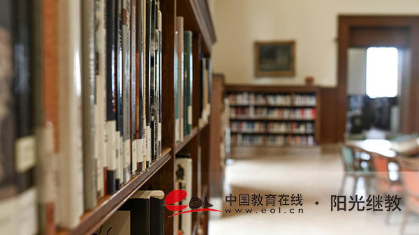 自考報(bào)名有中醫(yī)藥教育專業(yè)嗎？是完全自學(xué)嗎？