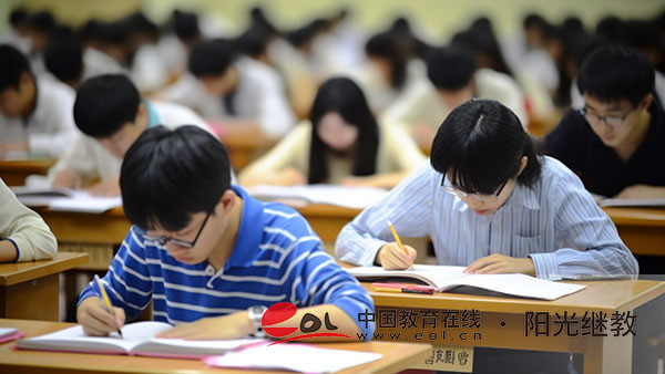 在校生自考本科怎么報(bào)名？如何準(zhǔn)備？