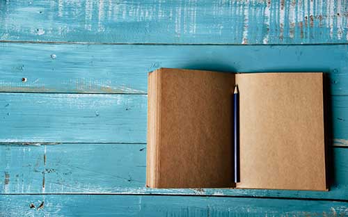 中專學(xué)歷提升報(bào)名時(shí)間截止到幾號(hào)？自學(xué)考試通過(guò)率有多少？