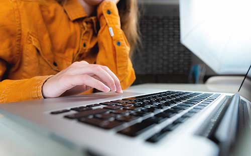 成人高考需要考專業(yè)課嗎？怎么報名？