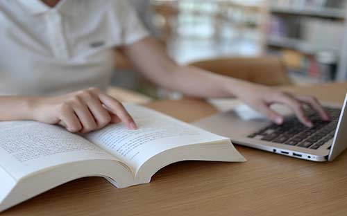 在職學歷提升哪家機構好？如何選擇更適合？