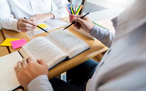 廣西河池學(xué)歷提升成考報名條件有哪些？可以報哪些學(xué)校？