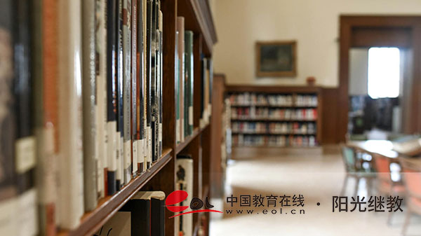 四川成人高考在哪里報(bào)名？可以選擇哪些專業(yè)？