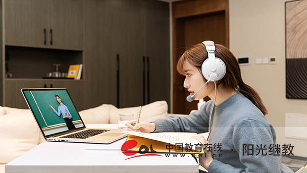 成人高考企業(yè)承認(rèn)學(xué)歷嗎？考試科目有哪些？