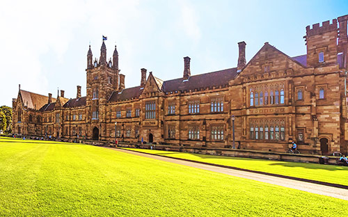 英國雅頓大學留學費用多少？英國留學條件