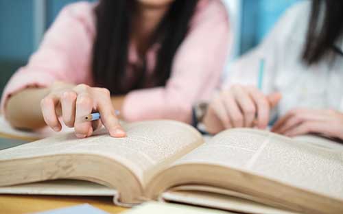 澳洲大學(xué)本科留學(xué)難嗎？澳大利亞本科留學(xué)條件是什么？