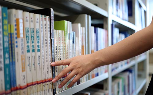 華中科技大學國際本科學費