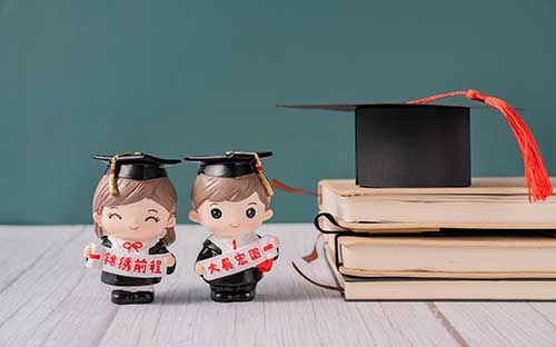 一年國際本科學(xué)費多少，報名去讀貴不貴