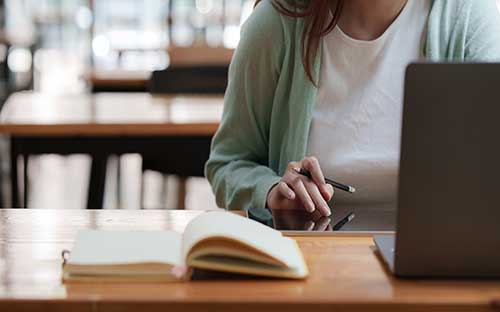 英國伯明翰大學申請條件，留學要求一覽