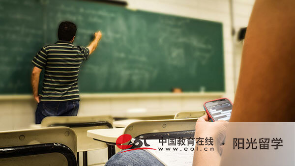 中央財經(jīng)大學2+2價格多少一年，項目怎么樣