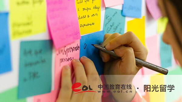 荷蘭數(shù)據(jù)藝術(shù)專業(yè)研究生留學(xué)費(fèi)用多少錢