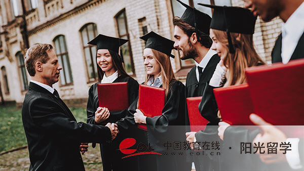 英國(guó)時(shí)尚管理專業(yè)本科留學(xué)有哪些條件