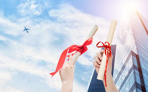 有了綠卡可以去美國(guó)留學(xué)嗎 有了綠卡可以去美國(guó)留學(xué)嗎