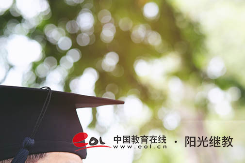 江蘇自考只能報(bào)名省內(nèi)的學(xué)校嗎？戶口有要求嗎？