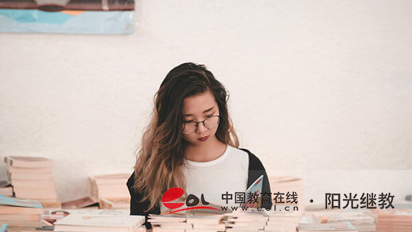 大自考通過率一般是多少？報名后怎么提高？