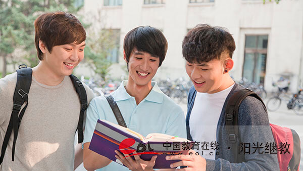 報名小自考有什么優(yōu)勢？推薦什么專業(yè)？